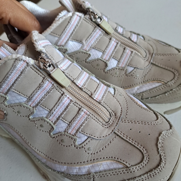 Skechers D'Lites Zip Along Sneakers - Picture 6 of 7